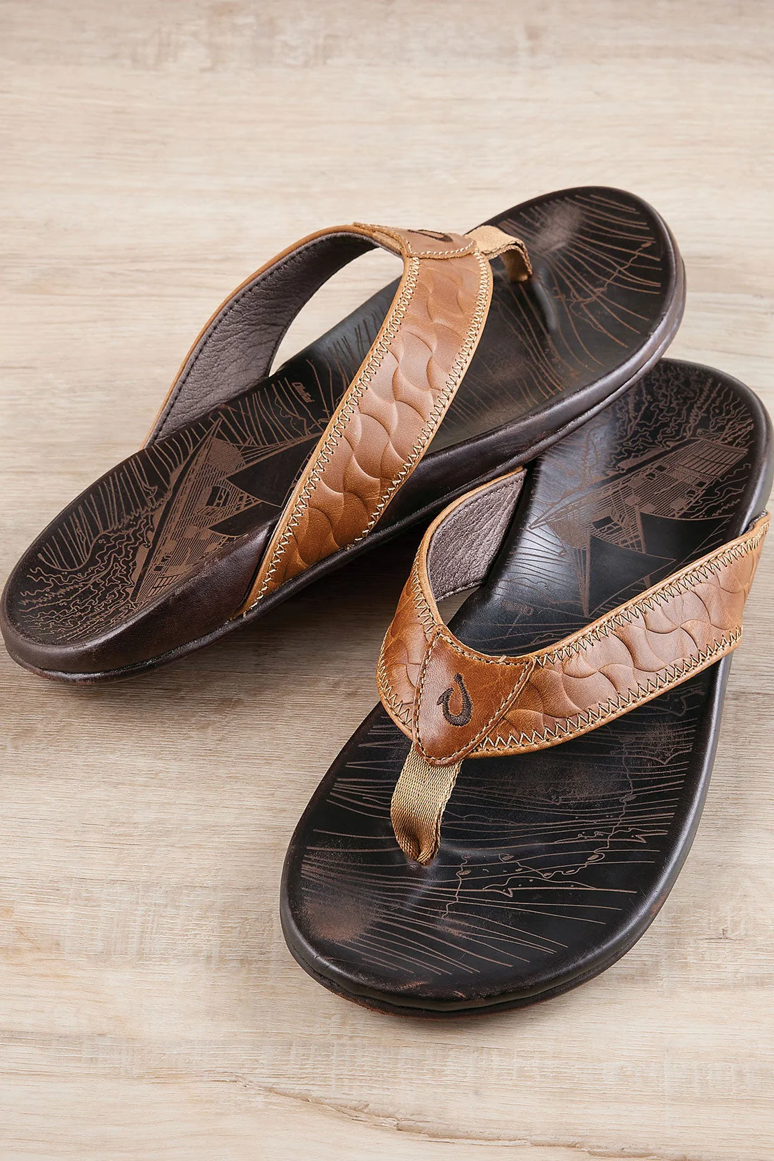OluKai Hikianalia Sandals
